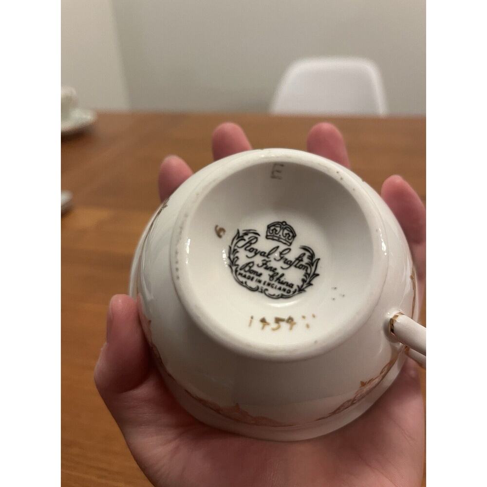 Royal Grafton Floral Teacup And Saucer - Picture 5 of 8
